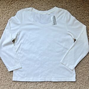 Chicos NWT Long Sleeve Round Neck T Shirt Womens Size 3 White Stretch Classic